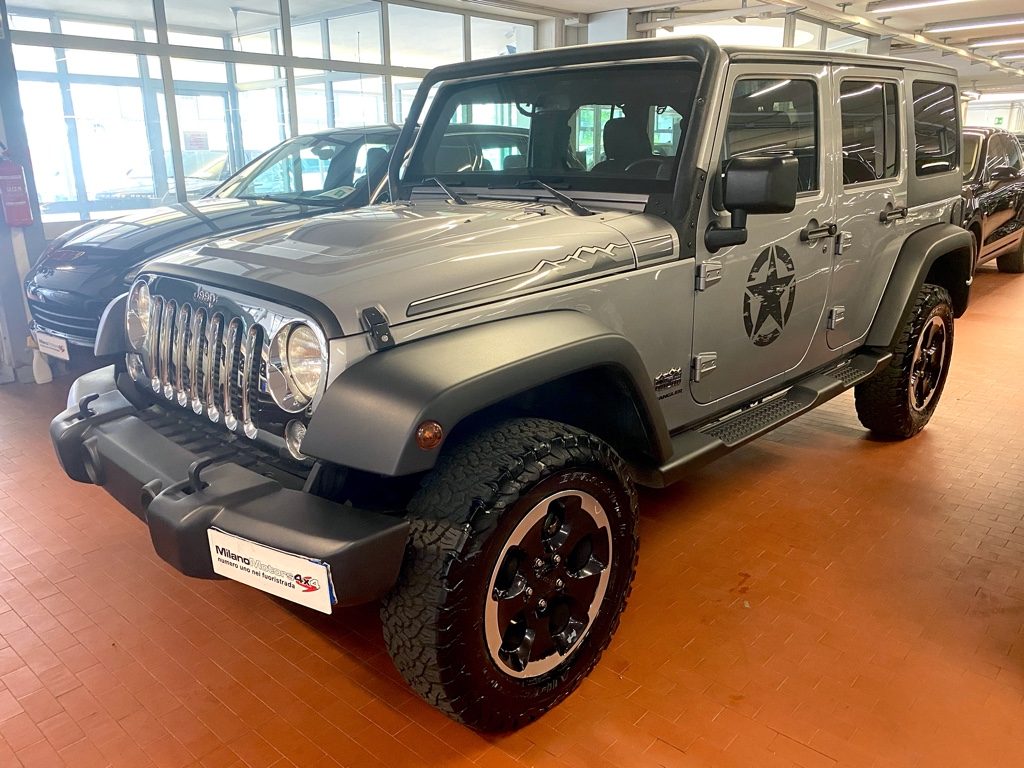 Jeep usata Wrangler 2.8 CRD DPF Unlimited Polar Auto.