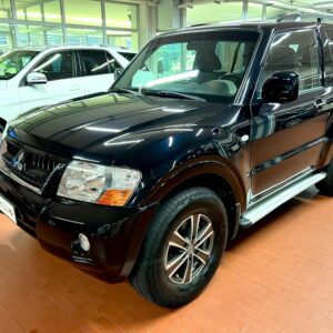 Mitsubishi  Pajero 3.2 DI-D 16V 3 Pt. Intense Auto.