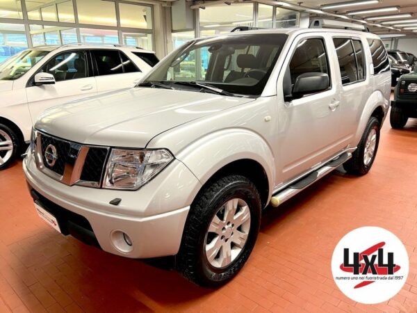 Nissan  Pathfinder 2.5 dCi SE *7 Posti*