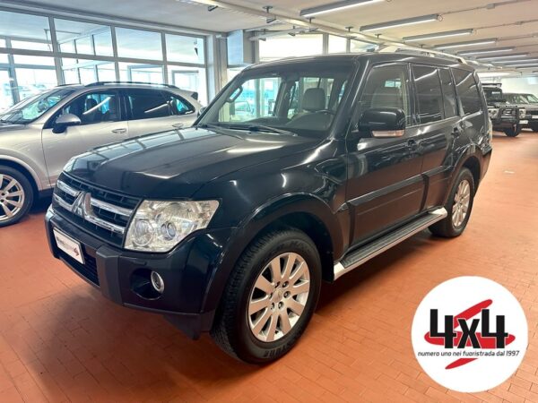 Mitsubishi  Pajero 3.2 DI-D 16V Auto. 5 Pt. Instyle DPF *7 Posti*
