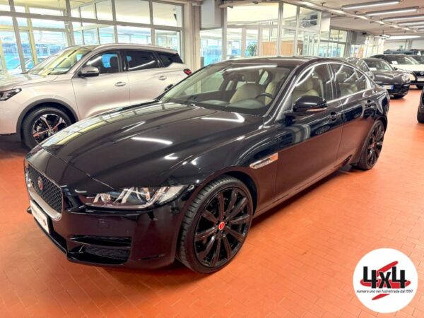 Jaguar  XE 2.0 D AWD 180 CV Auto.