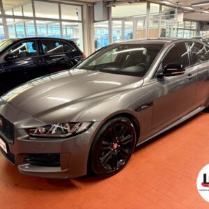 Jaguar  XE 2.0 D 180 CV Auto. R-Sport