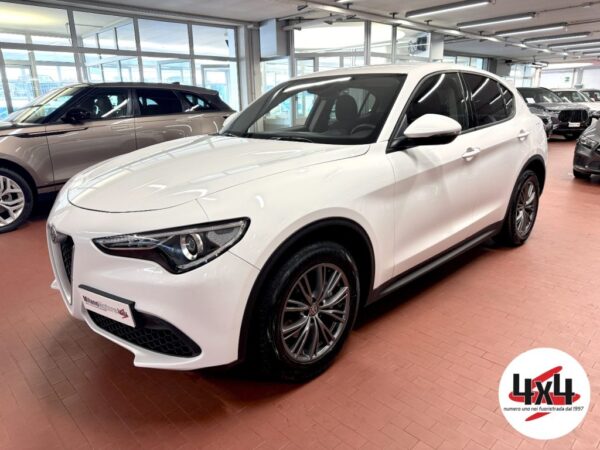 Alfa Romeo  Stelvio 2.2 TD 160 CV RWD Business