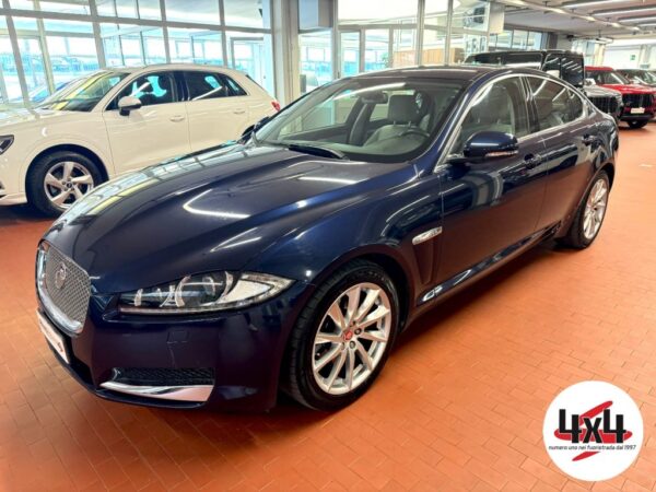 Jaguar  XF 2.2 D 200 CV Luxury Auto.