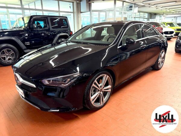 Mercedes-Benz  CLA 250 4Matic Progressive *8.809 Km*