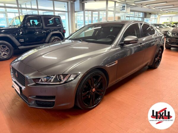 Jaguar  XE 2.0 D 180 CV Auto.