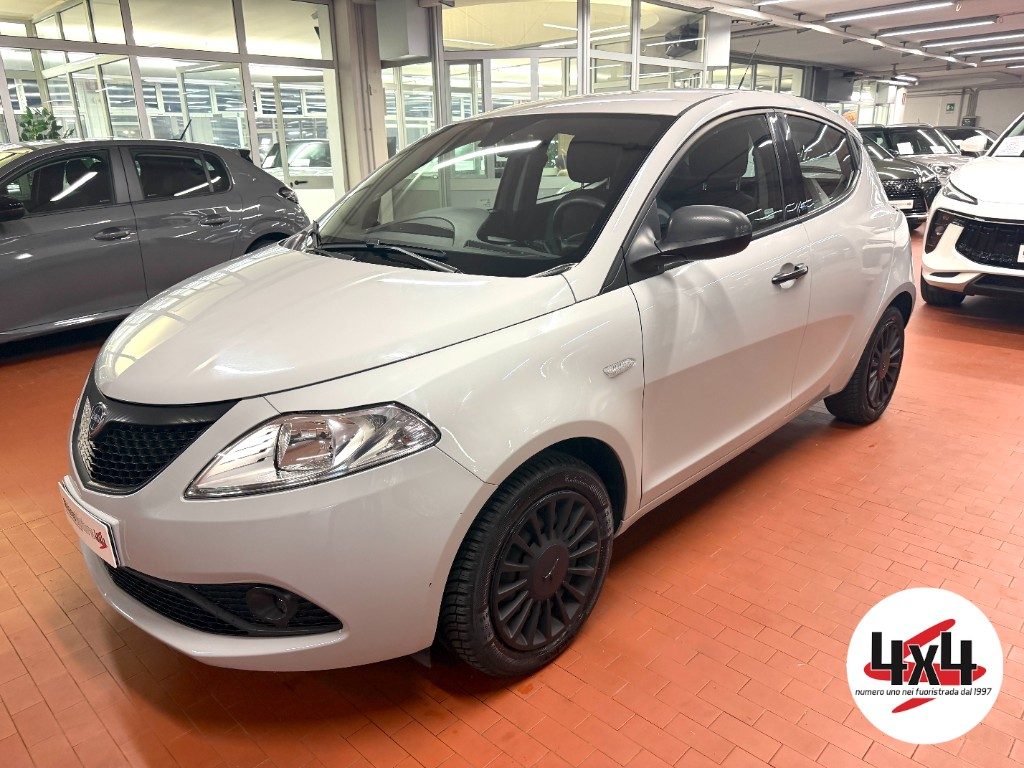 Lancia  Ypsilon 1.2 69 CV 5 porte Platinum *OFFERTA PROMO*